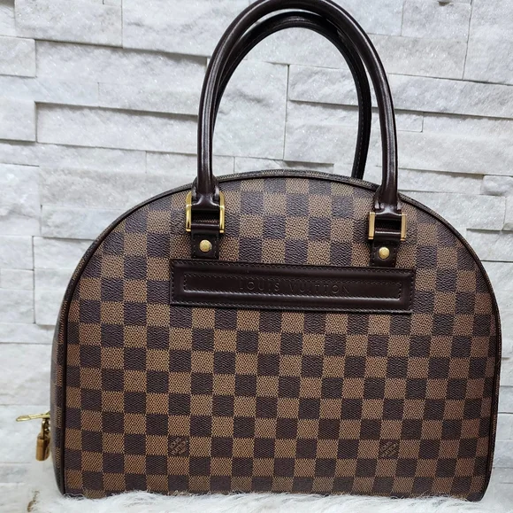 Louis Vuitton Nolita Handbag in Damier Ebene Canvas – Timeless Elegance (2005) - Picture 2 of 16